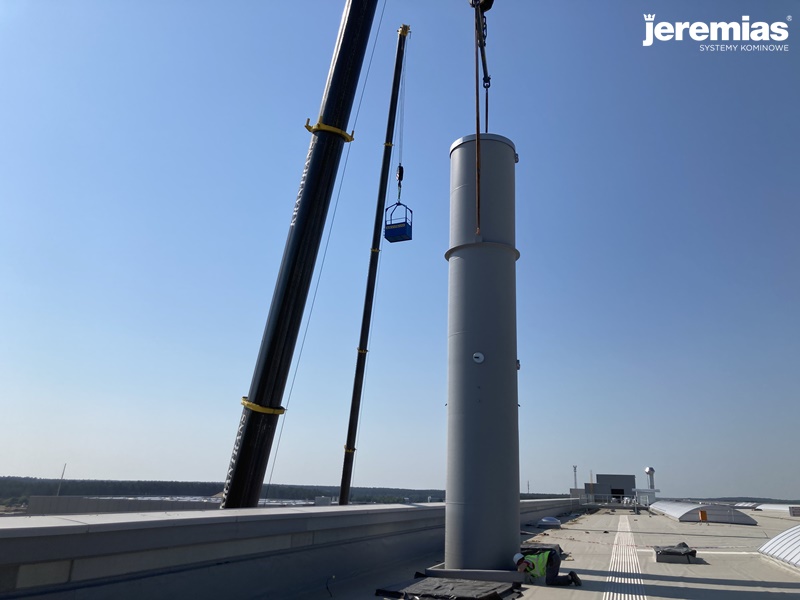 Fabryka z nowymi kominami FSA